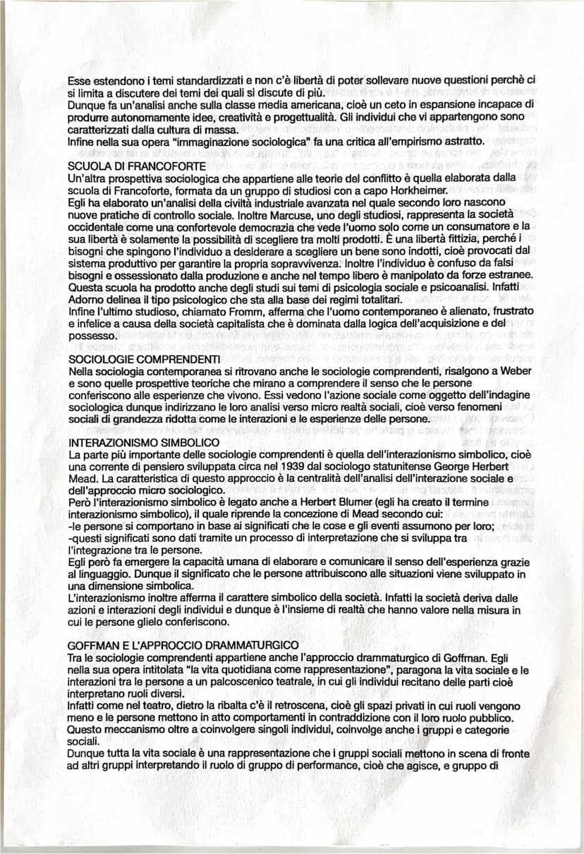FUNZIONALISMO
Il funzionalismo è una corrente di pensiero sociologico caratterizzata dalla tendenza di concepire
la società come un organism