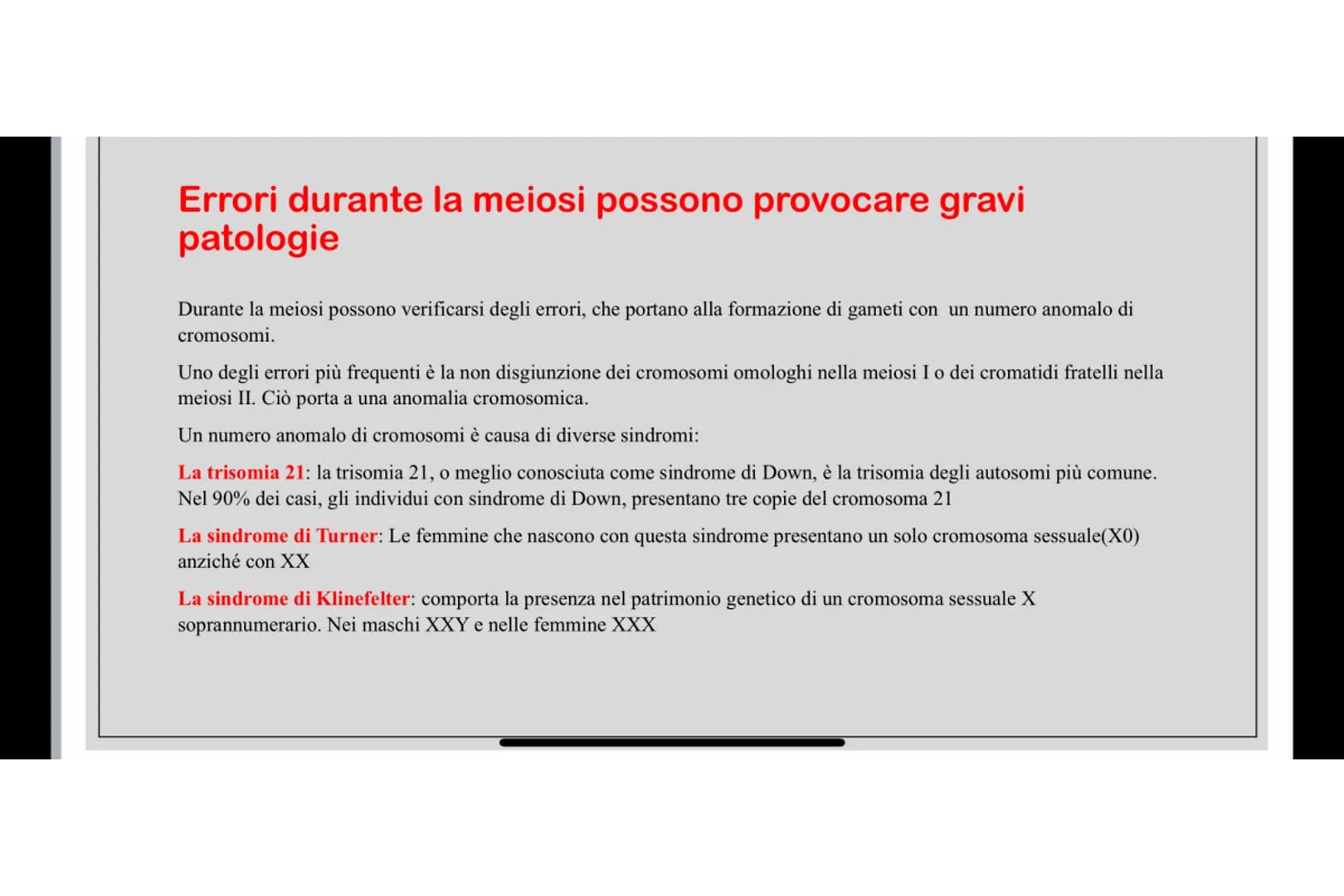 Che cos'è LA MEIOSI
La meiosi è un processo di divisione cellulare mediante il quale una cellula eucariote con
corredo cromosomico diploide 