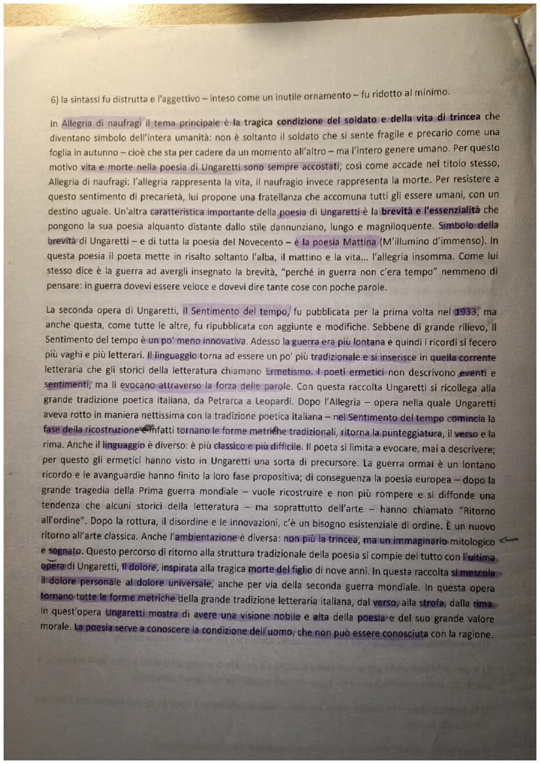 SIGNIFICATO DELL'ERMETISMO L'Ermetismo è una delle esperienza poetiche più importante del primo
Novecento ed ha apportato modifiche e innova