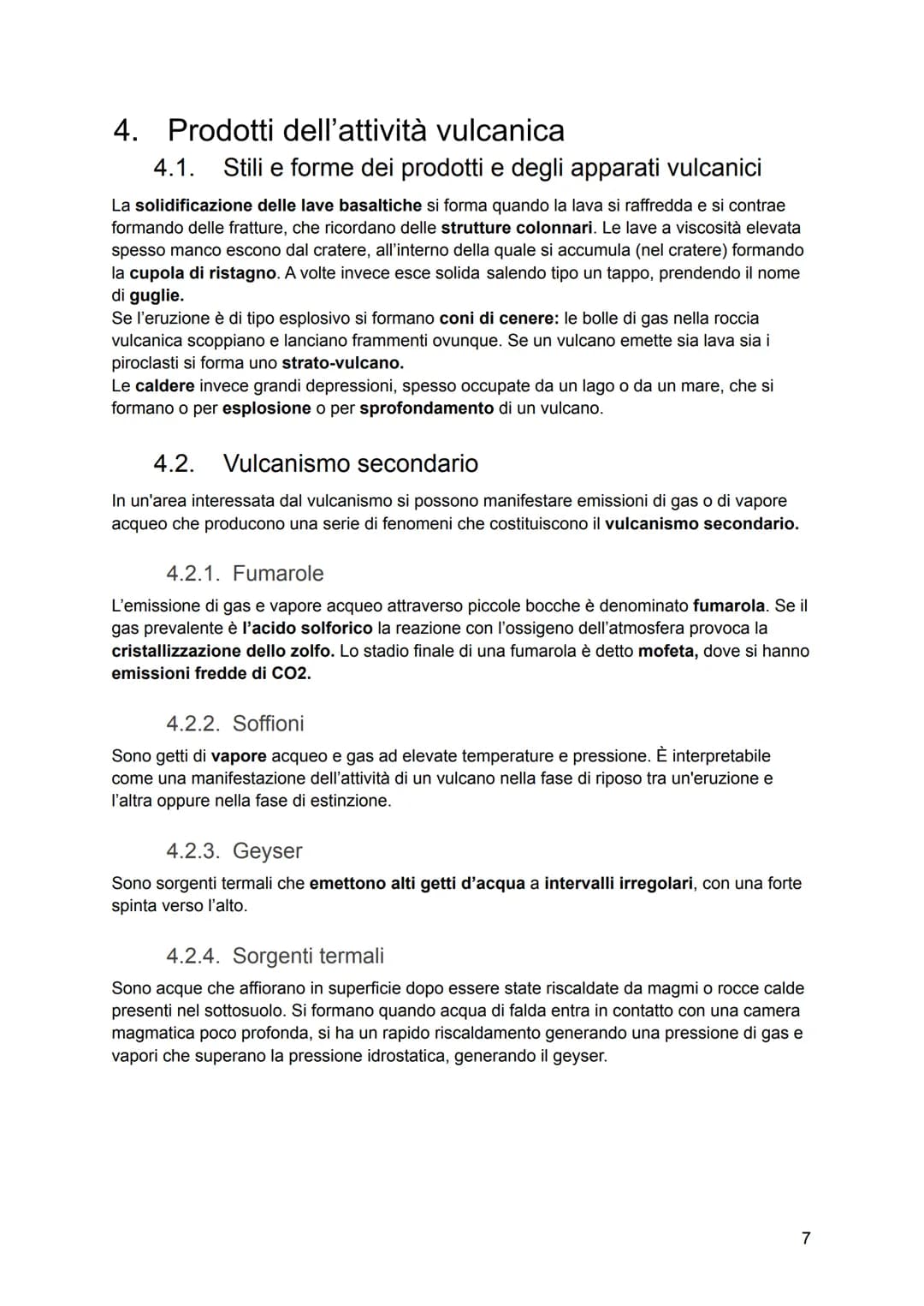 Vulcani:
1. Morfologia e attività
1.1. Definizione e relazioni geologiche
Il magma è meno denso delle rocce da cui deriva e comincia a galle