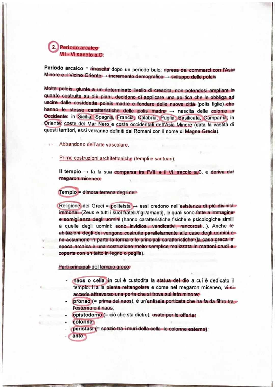 L'ARTE GRECA
Fra il XII e I'XI secolo a.C. la civiltà micenea comincia a decadere sotto le invasioni
dei Dori, degli Eoli e degli loni. Ques