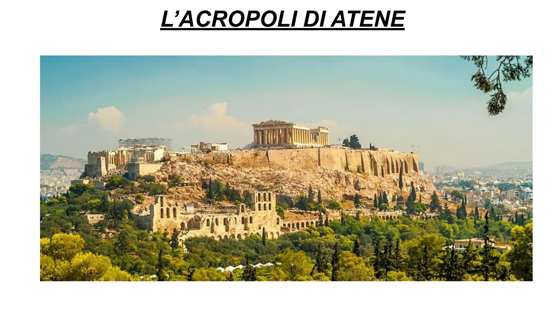 
<h2 id="ipropilei">I Propilei</h2>
<p>I Propilei costituiscono l'ingresso monumentale all'acropoli di Atene, realizzato tra il 437 e il 432