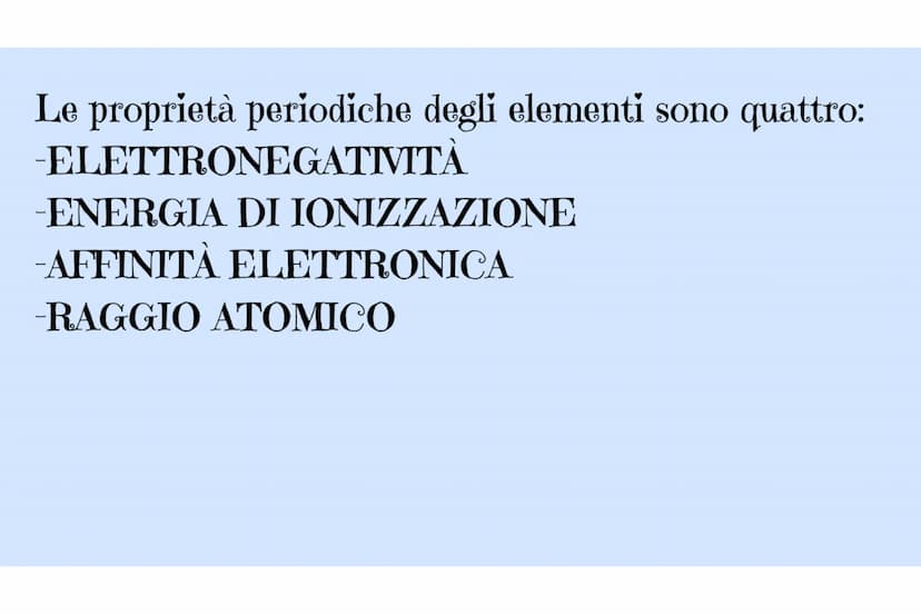 Fe
LA TAVOLA
PERIODICA
Di Beatrice Di Zillo CHE COS'È LA TAVOLA PERIODICA?
La tavola periodica degli elementi (o semplicemente tavola period