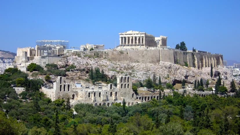La civiltá greca ha condizionato tutta la storia
dell'arte fino ai nostri giorni.
A loro dobbiamo anche la nascita del pensiero
scientifico 