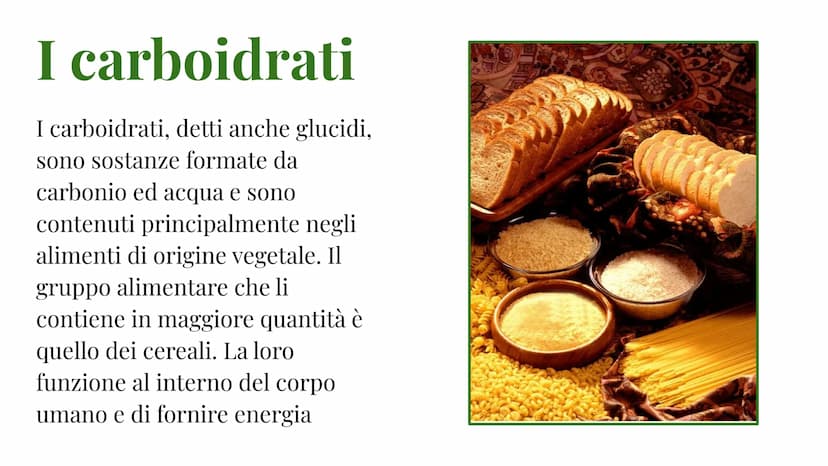 L'alimentazione La piramide
alimentare
La piramide alimentare è un
modello su cui è basata la
nostra alimentazione.
Alla base ci sono gli al