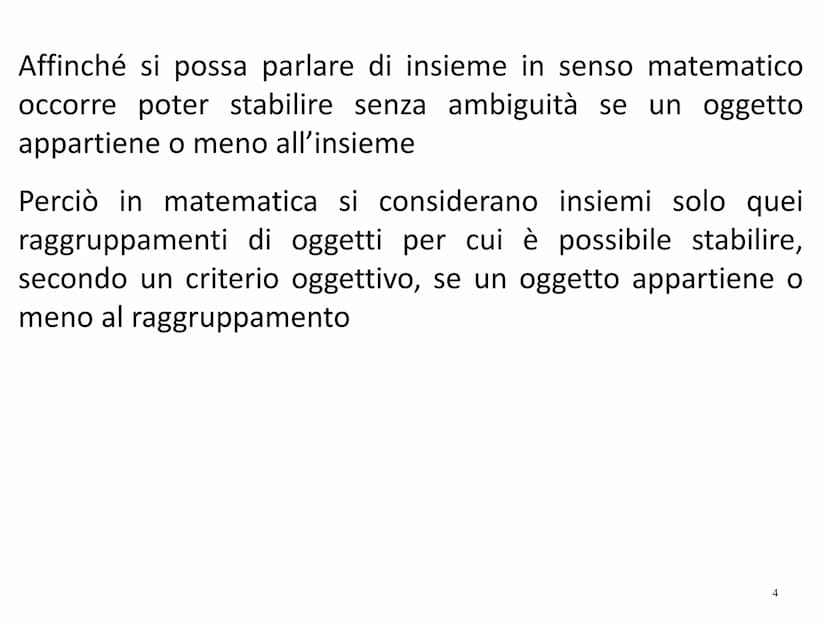 Il linguaggio della Matematica:
Gli Insiemi
Prof. Roberto Capone Il concetto di insieme è un
CONCETTO PRIMITIVO proprio come i concetti di
p
