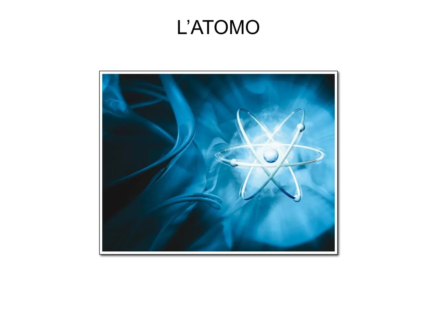 L'ATOMO L'ATOMO
Elemento: Sostanza che non può essere
scissa in altre sostanze più semplici mediante
reazioni chimiche.
Particella
elettrone
