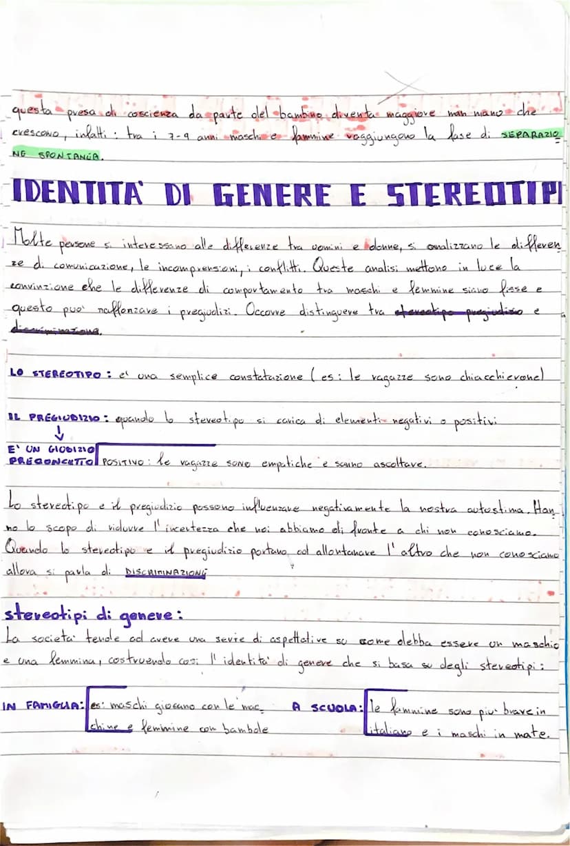 
<p>In psicologia, l'identità di una persona è definita come l'insieme di credenze che una persona ha di se stessa, che costruiscono il conc