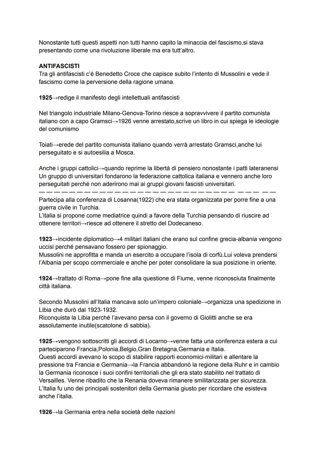 3 totalitarismi:
→FASCISMO(italia)
→NAZISMO(germania)
→STALINISMO(stalin)
TOTALITARISMI
Tutti e tre hanno caratteristiche comuni:
→cultura:s
