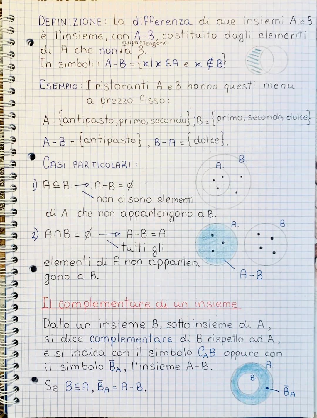 ONNINILIMILILI.
Che cos'è un insieme?
Un insieme è un raggruppamento di elementi
per i quali esiste un criterio oggettivo che
permette di st