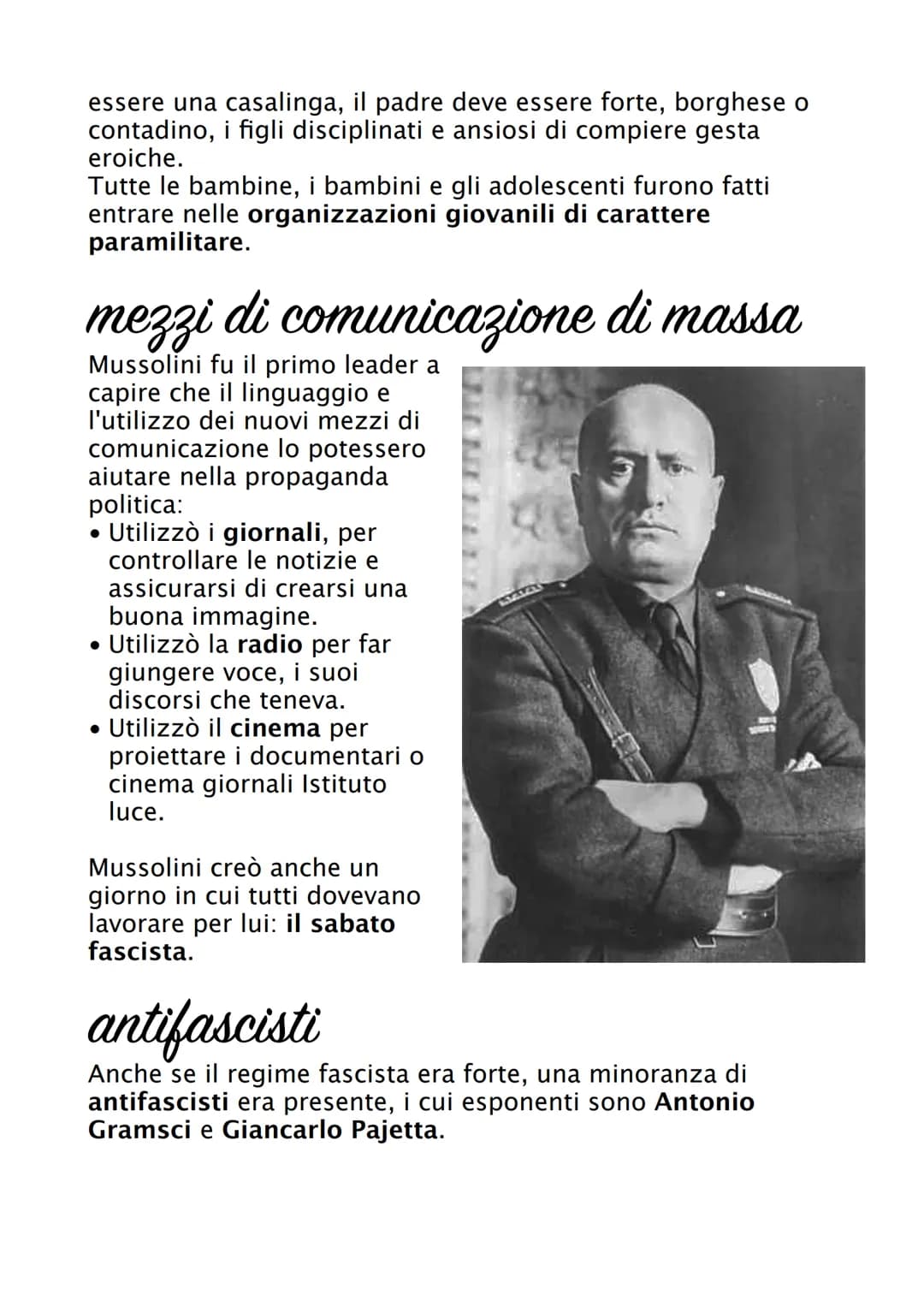 Fascismo
Il fascismo in Italia è stato un movimento politico guidato da
Benito Mussolini che ha governato il paese dal 1922 al
1943. Il fasc