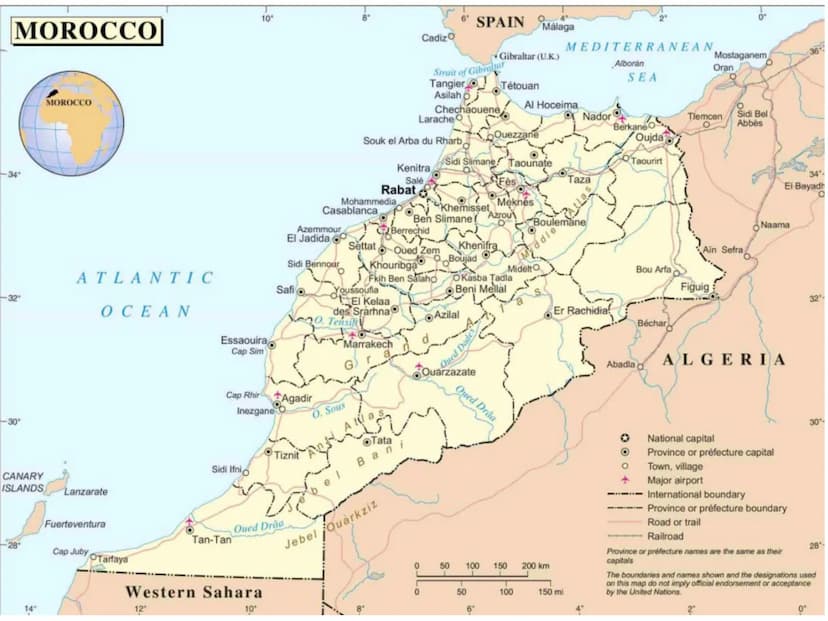 Il Marocco
A DELLA SETANET
la valigia in viaggio Questa è la bandiera del
Marocco!
È una bandiera rossa con
un pentagramma verde al centro.
