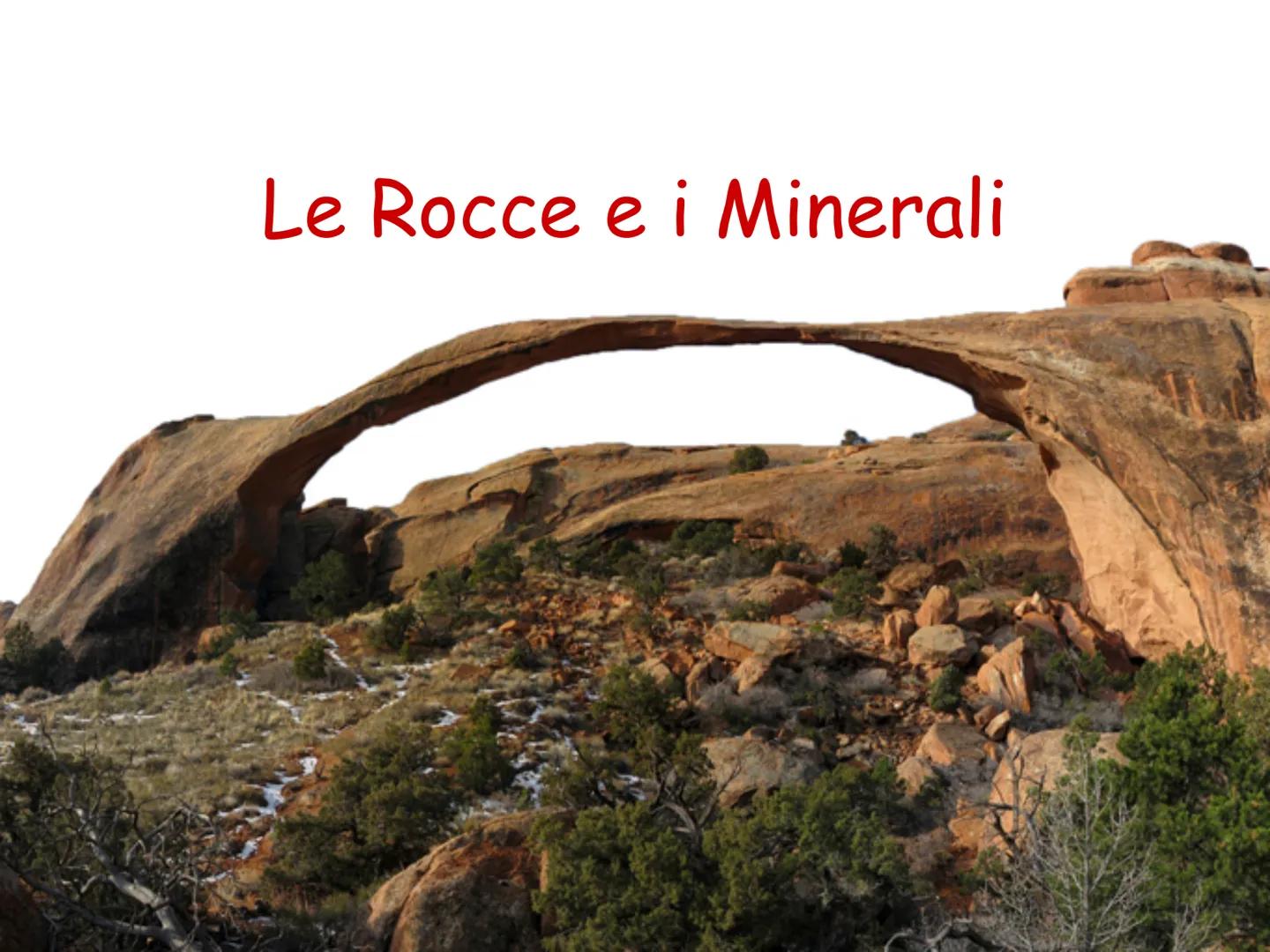 # Le Rocce e i Minerali # Le Rocce
Che cos'è una roccia?
Per roccia si intende un aggregato solido di
diversi minerali.
Malachite # Le Ro